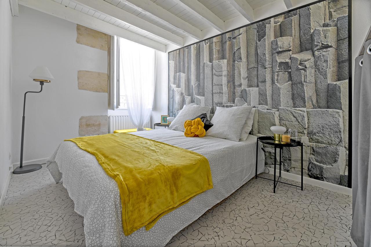 Appartement Romanite นีมส์ ภายนอก รูปภาพ